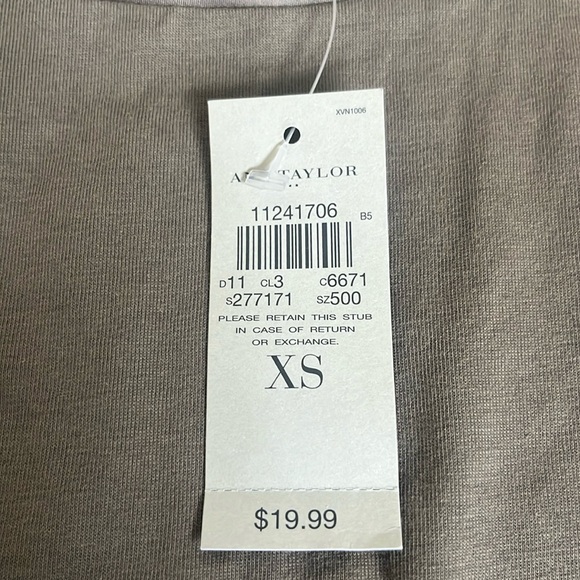 New Ann Taylor Top - Picture 4 of 5